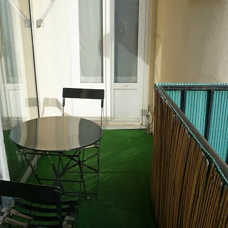 Etoile - 2 Pieces - 104 M² - 8 * Paris